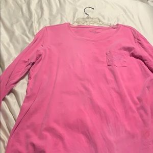 Pink long sleeve vineyard vines shirt